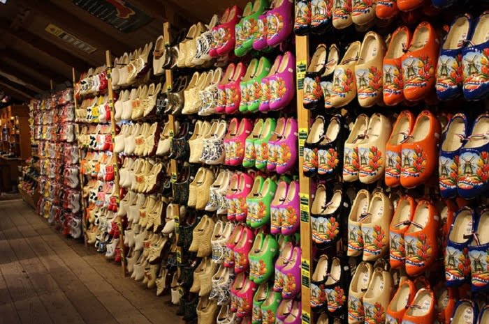 Tamancos holandeses: sapatos tradicionais de Holanda