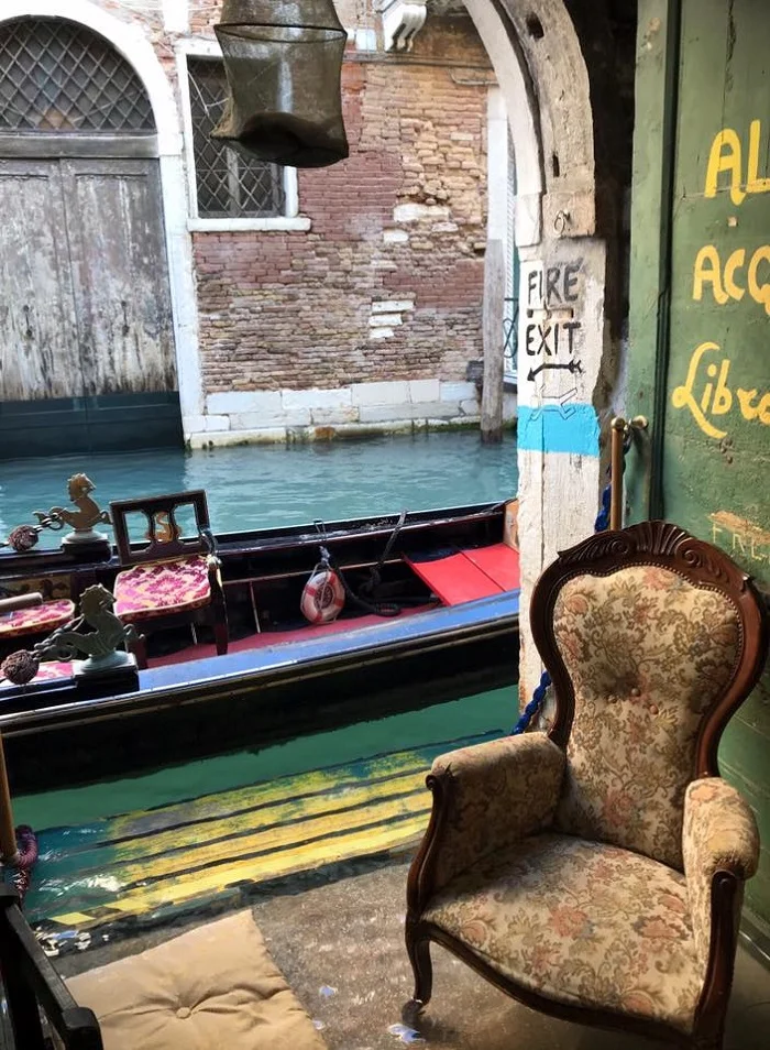 libreria-acqua-alta-veneza