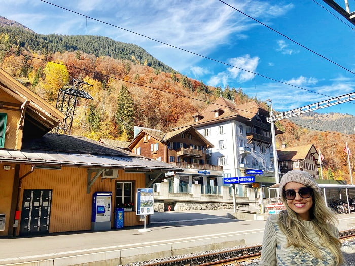 Estação de trem de Lauterbrunnen na Suíça.