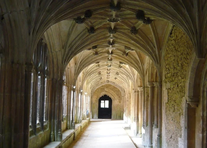 Gloucester Cathedral, Harry Potter, Lacock, Cotswolds.