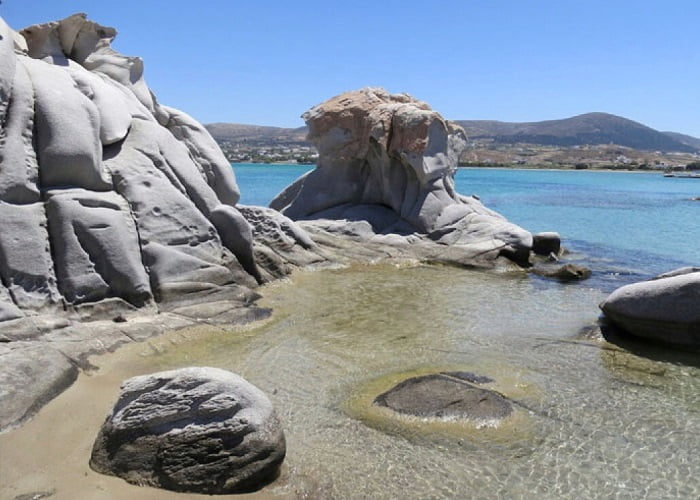 Kolymbithres é a praia mais famosa de Paros.