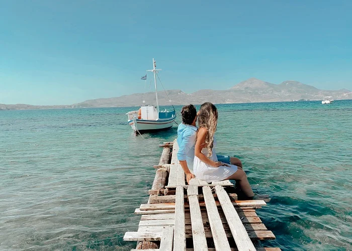 Praias da ilha grega de Milos na Grécia.