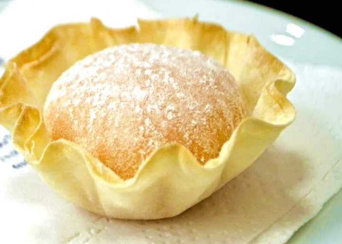 Doces Típicos de Portugal: Pasteis de Santa Clara.