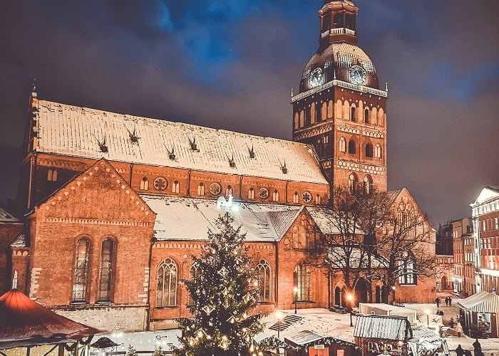 Onde passar o natal com neve na Europa: Riga, Latvia.