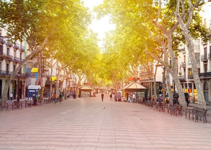 O que fazer em Barcelona: La Rambla, La Ramblas.