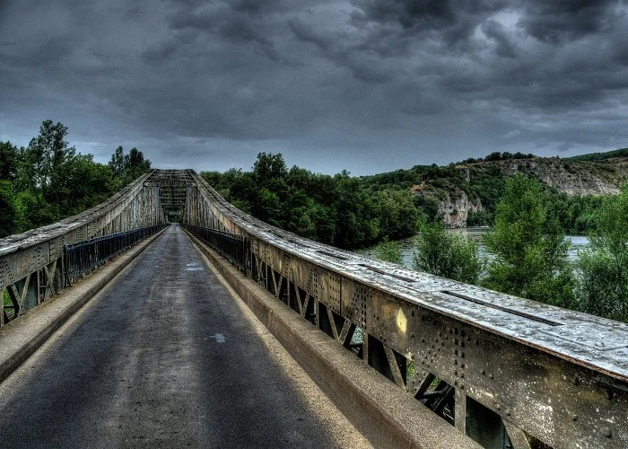 Lendas Francesas: a ponte do Diabo.