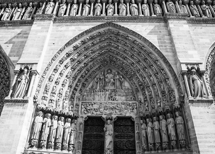 Lendas Francesas: Notre-Dame.