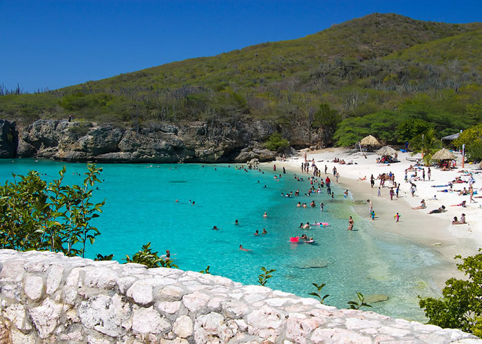 Melhores Praias de Curaçao: Playa Forti.