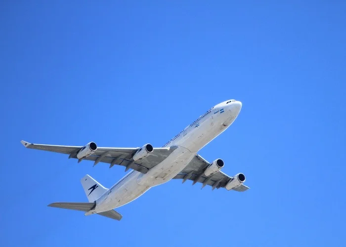 Dicas para não perder o seu voo em viagem durante a Pandemia de covid-19: Confira a política de cancelamento da companhia aérea.