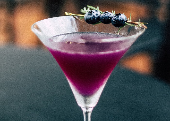 Como fazer drinks com vodka: Purple Rain.