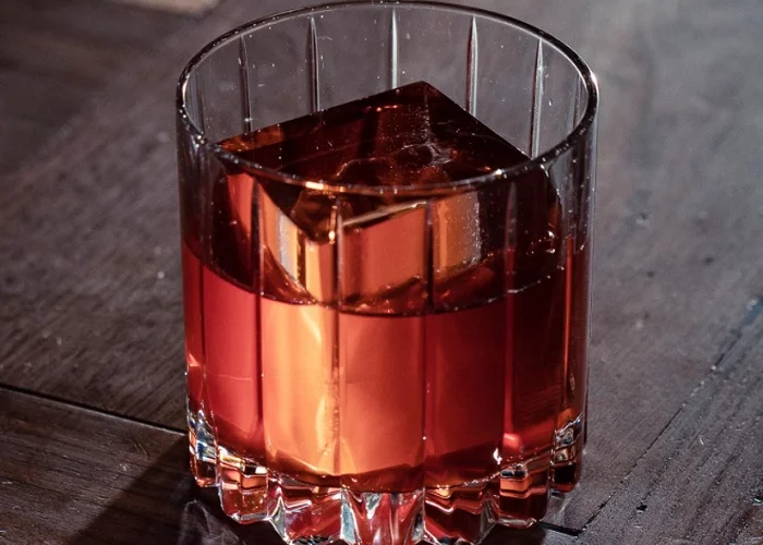 Drinks com café: Negroni.