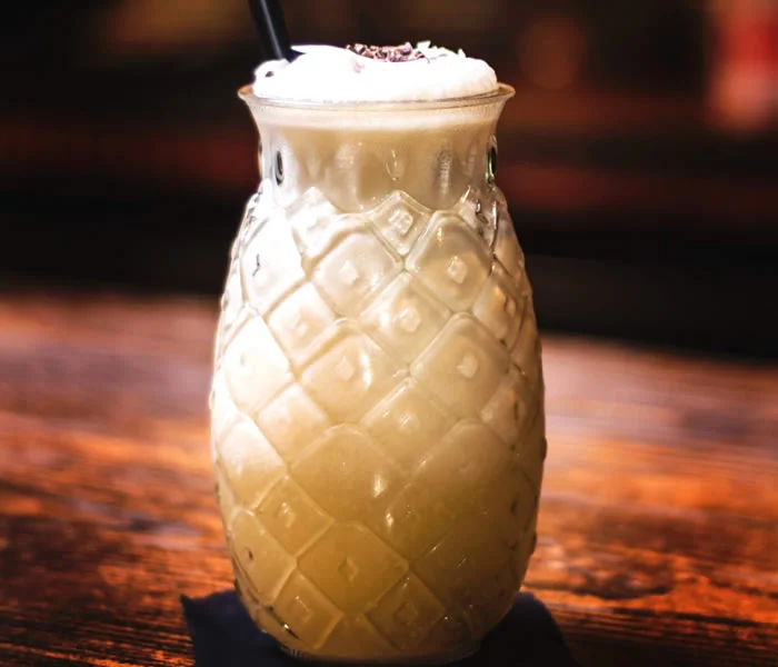 Drinks com coco: piña colada.