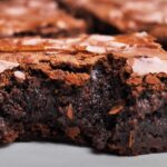 Brownie de Chocolate: Receita Fácil, Crocante e Deliciosa!