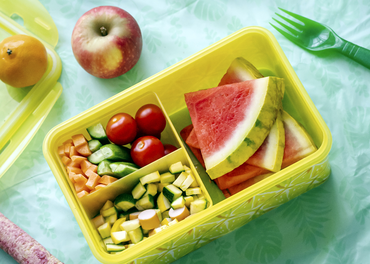 Combinações de alimentos que ajudam a emagrecer: melancia e maçã.
