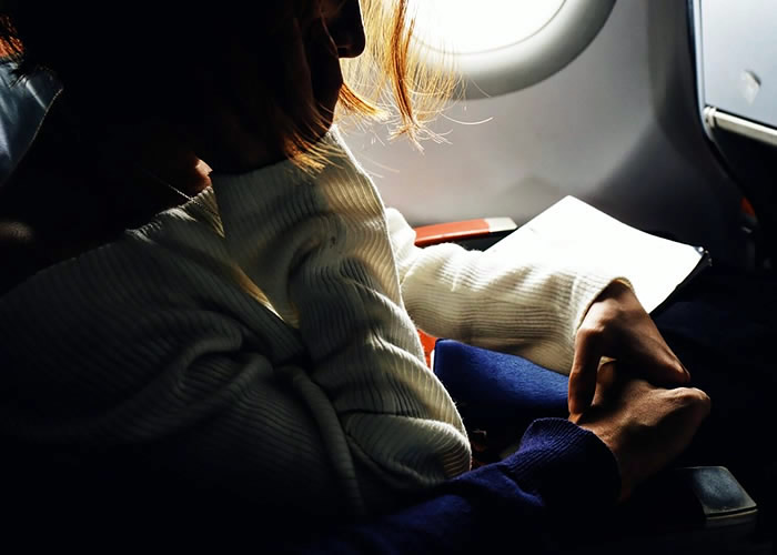 dicas para quem vai viajar de avião pela primeira vez: tenha calma.