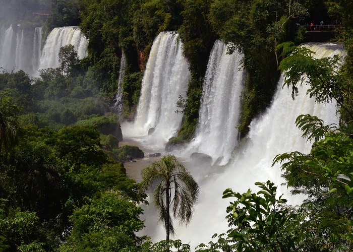 Lugares do Brasil mais bonitos: Cataratas do Iguaçu.