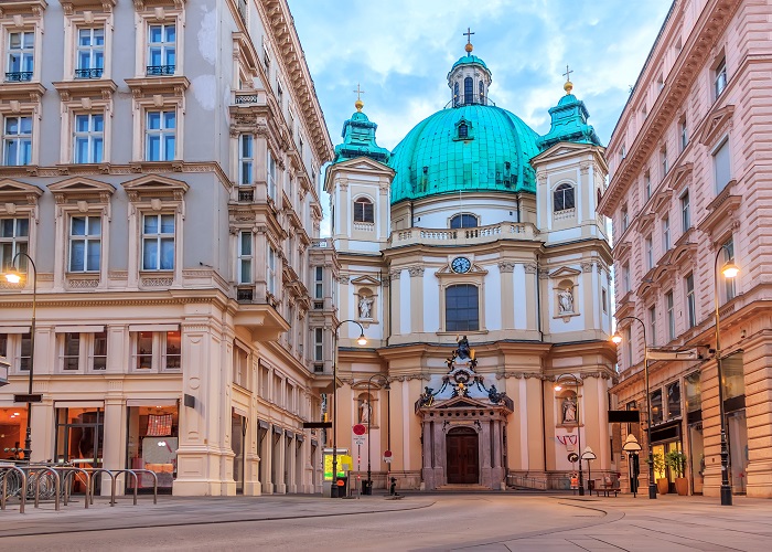 Viena Áustria: Igreja de São Pedro em Roma.