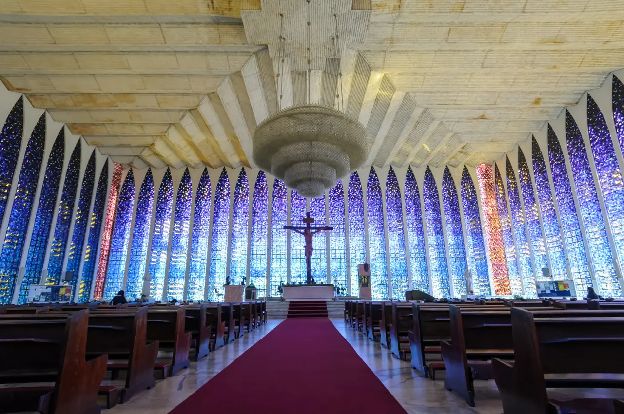 Pontos turísticos Brasília: Igreja Dom Bosco.
