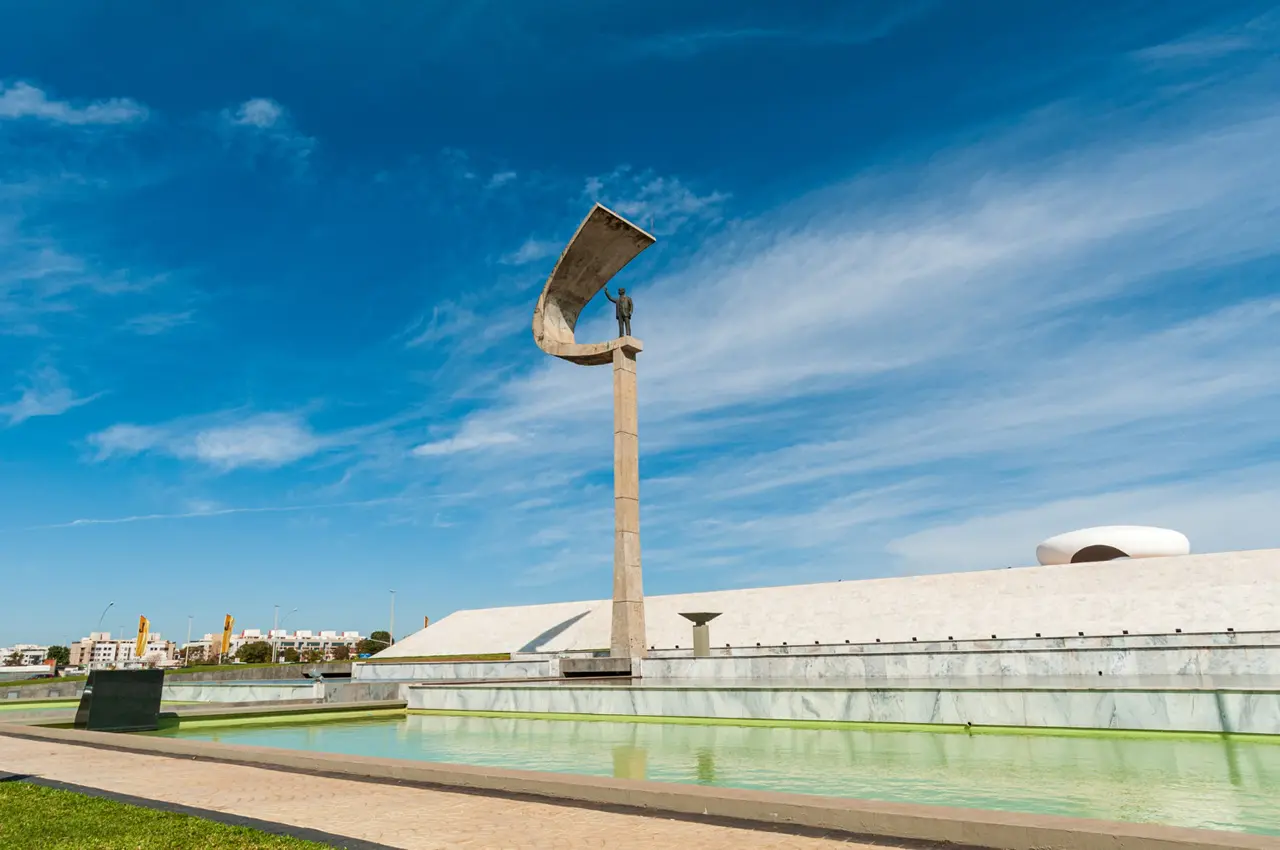 Pontos Turísticos de Brasília: Memorial JK.