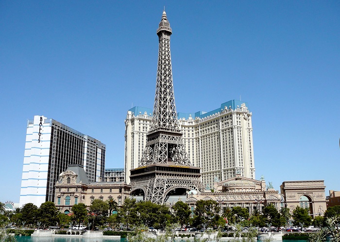 Réplicas da Torre Eiffel: A Torre Eiffel no Hotel Casino Paris em Las Vegas
