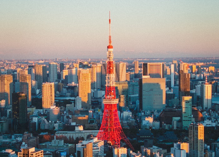 Réplicas da Torre Eiffel: A torre vermelha e branca de Tóquio é um dos edifícios mais altos.
