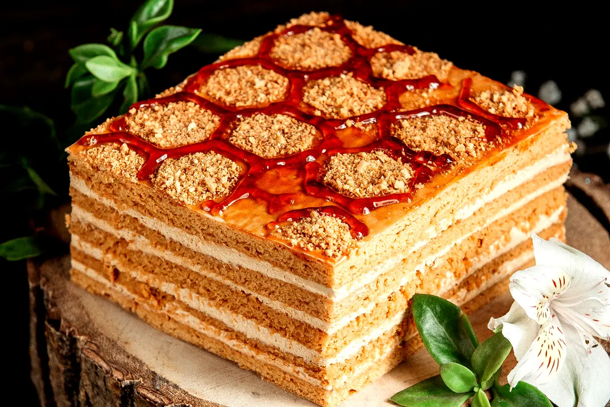 Medovik bolo de mel russo: como fazer, receita.