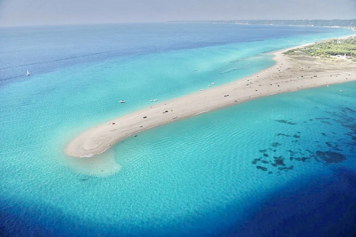 Praias de Halkidiki. Praia Possidi, Kassandra.