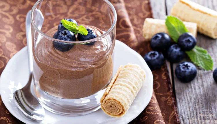 Mousse de Chocolate Cremoso! O mais fácil e delicioso! Pronto em poucos minutos!