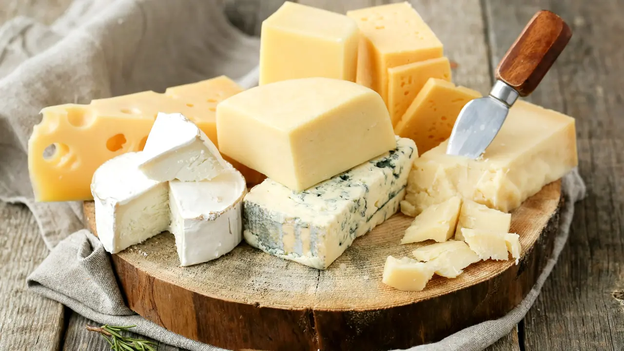 Tipos de queijos para tábuas de frios.