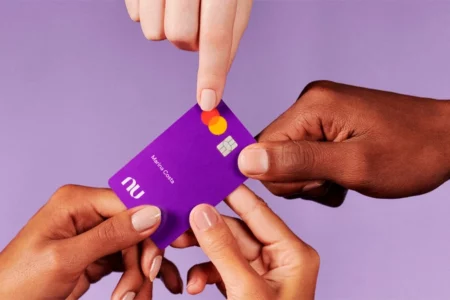 Como dividir o limite de cartão do crédito Nubank com amigo ou familiar?