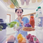 Sem espaço na geladeira? 4 dicas para organizar sua geladeira de forma rápida