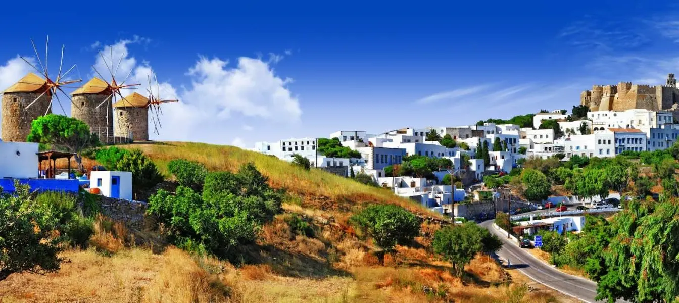 Patmos: A ilha grega que inspirou o livro do Apocalipse