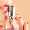 Perfumes femininos.