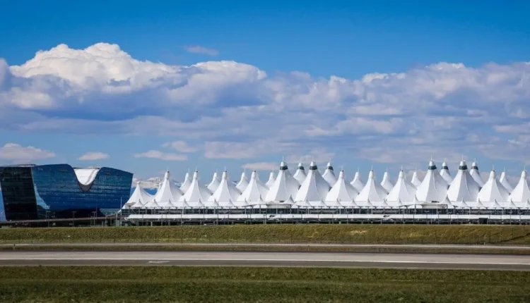  Aeroporto Internacional de Denver, Estado Unidos