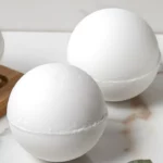 Fácil de fazer: estas esferas clareadoras deixarão as roupas brancas como novas