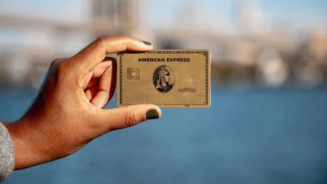 Cartão American Express Gold Card vale a pena? Confira aqui