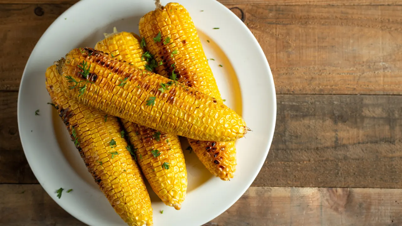 Muito rápido! Como preparar o melhor milho assado na sua vida na Air Fryer?