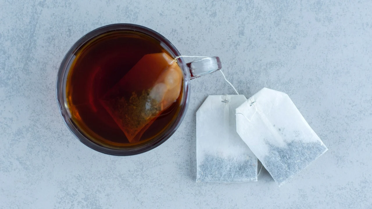 6 maneiras inusitadas de usar saquinhos de chá que te farão economizar grana