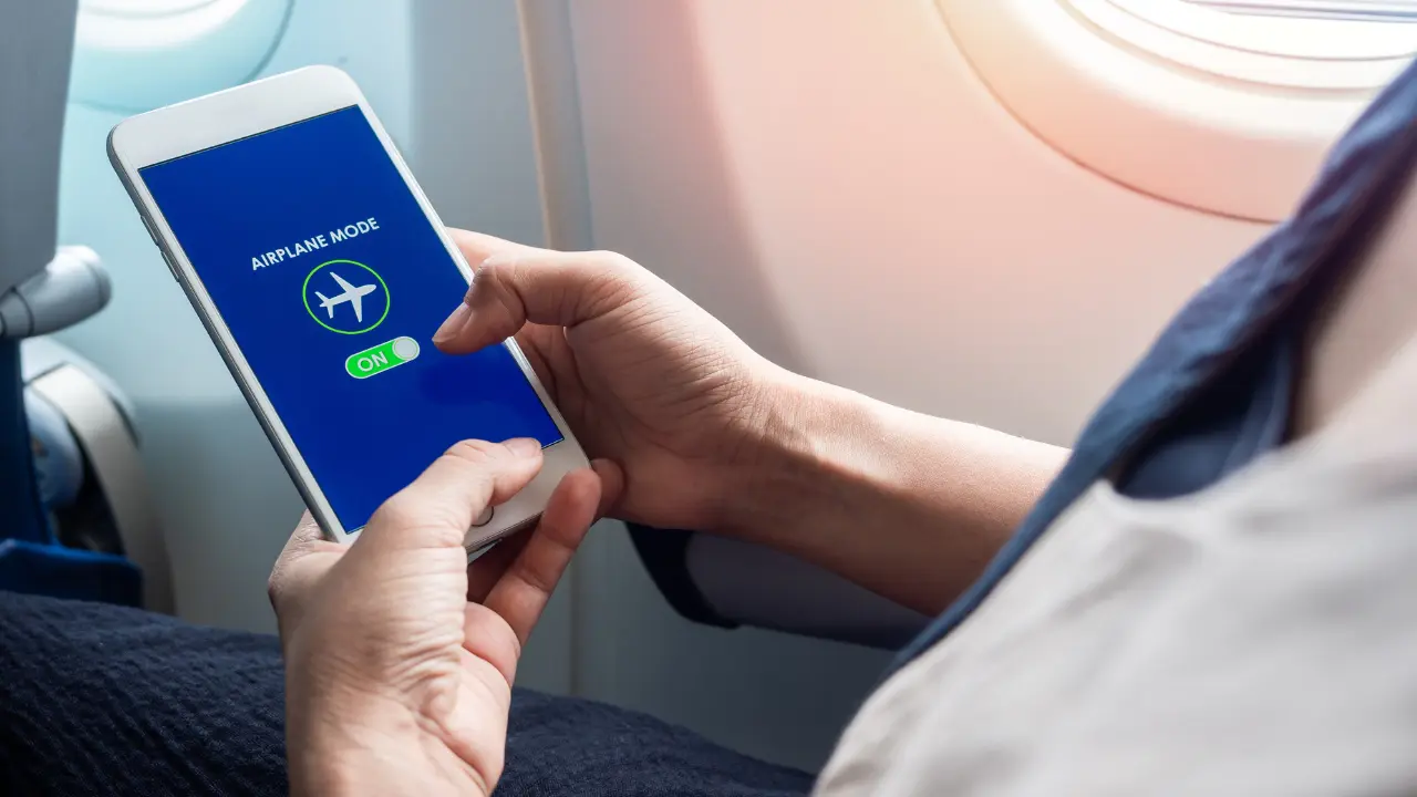 Utilidades incríveis do modo avião do celular para usar no seu dia a dia