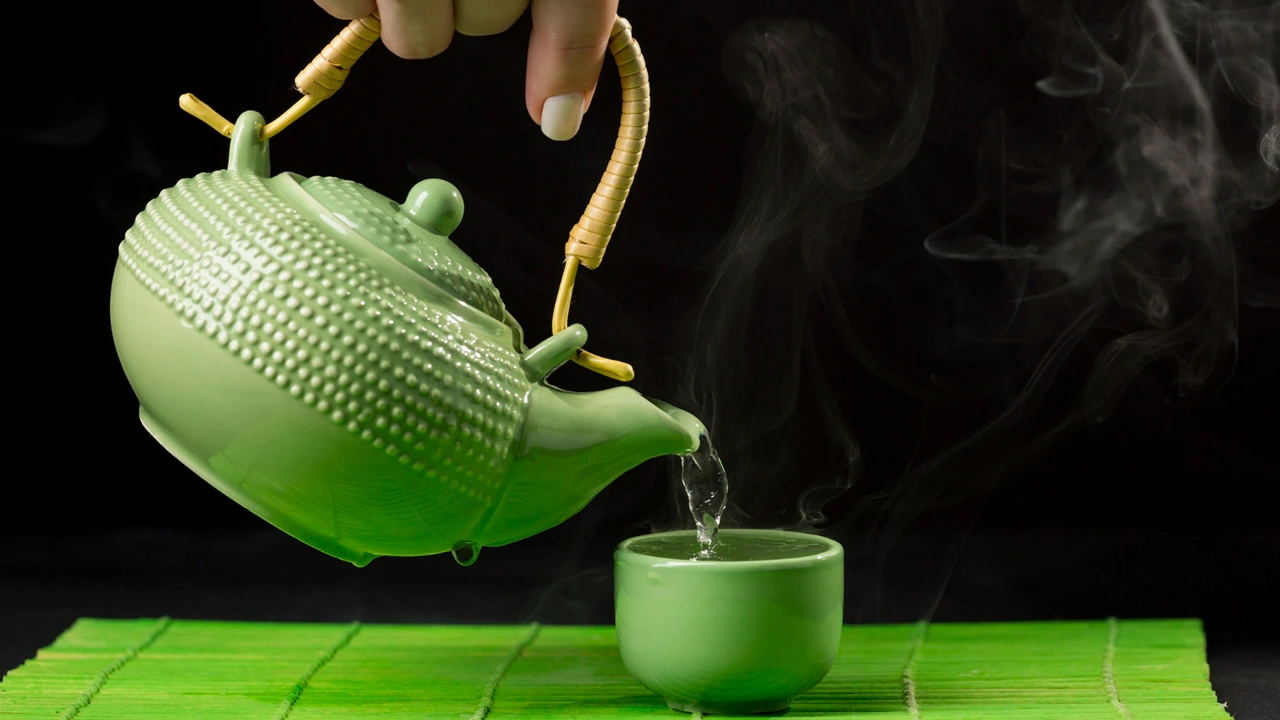 Conheça o chá que os japoneses tomam para se manterem jovens e saudáveis