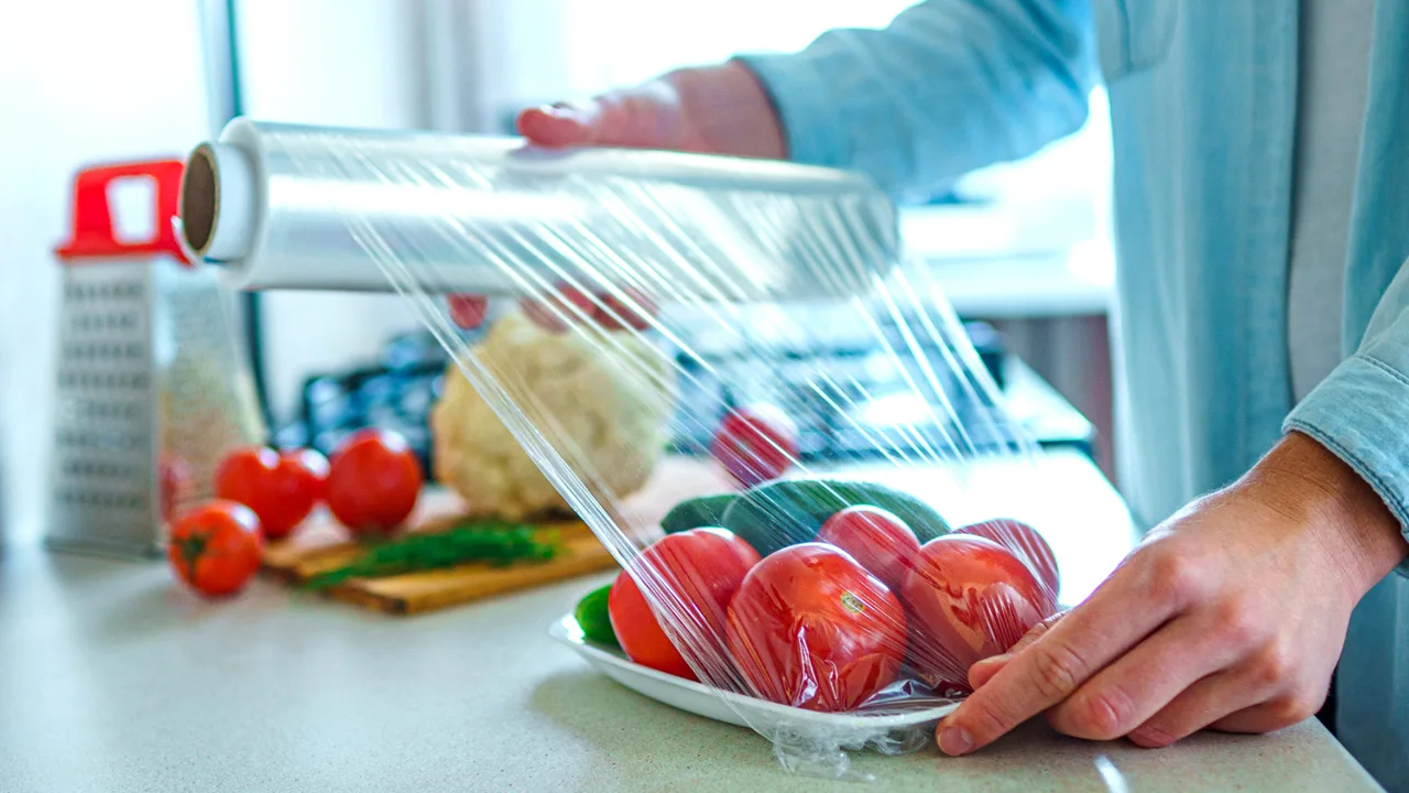 Qual é o real problema das saladas embaladas vendidas no supermercado?