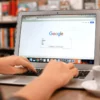 Computador com Google.