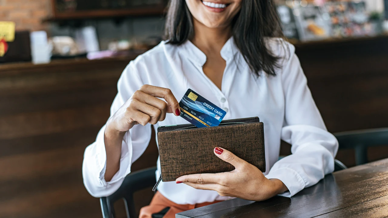Como ganhar R$ 100 reais apenas usando seu cartão de crédito?