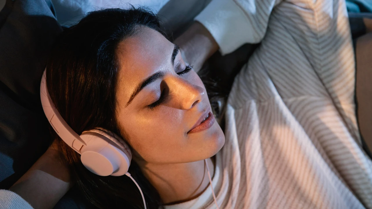 6 melhores sons para ter uma noite de sono incrível e sem interrupções