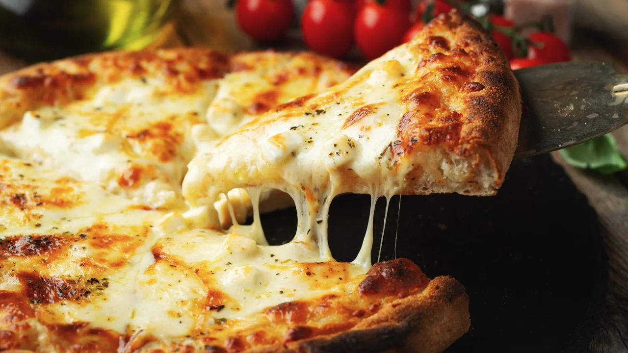 Crocante e cremosa: aprenda a fazer uma deliciosa pizza fit na Air Fryer