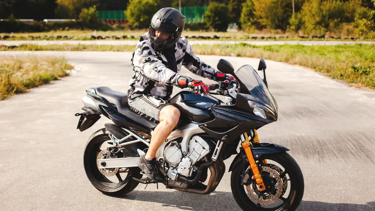 5 motos esportivas mais baratas do país que podem caber no seu bolso