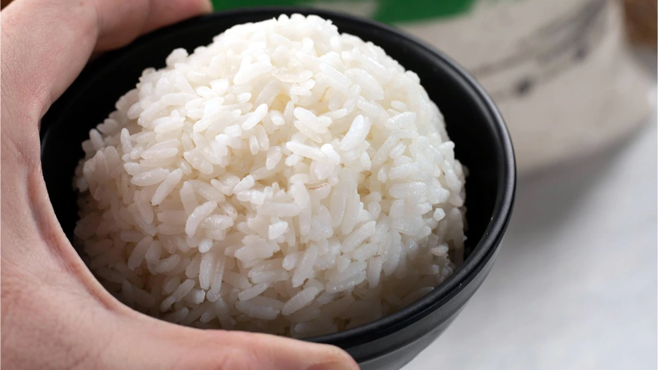 Quanto tempo o arroz pode ficar na geladeira?
