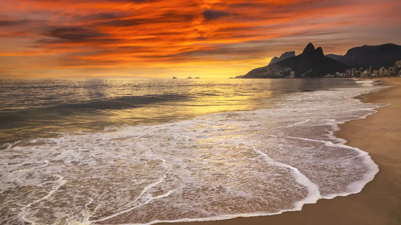 Segunda melhor praia do mundo é brasileira, segundo pesquisa.