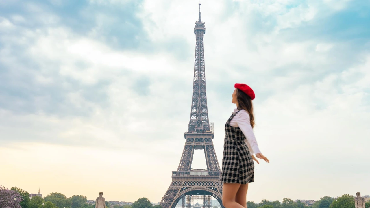 França libera cursos gratuitos de francês para você fazer em casa