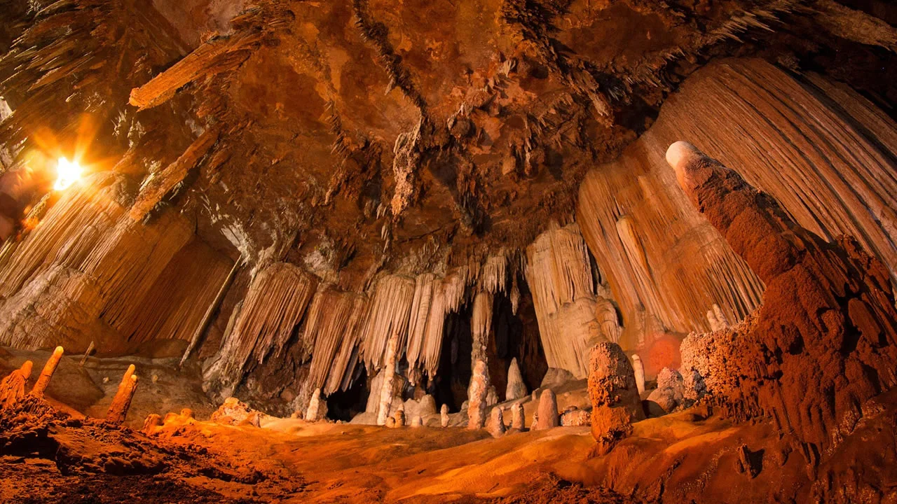 Paraíso subterrâneo em Goiás. Parque Estadual da Terra Ronca